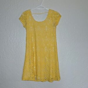 Socialite ,small yellow lace dress